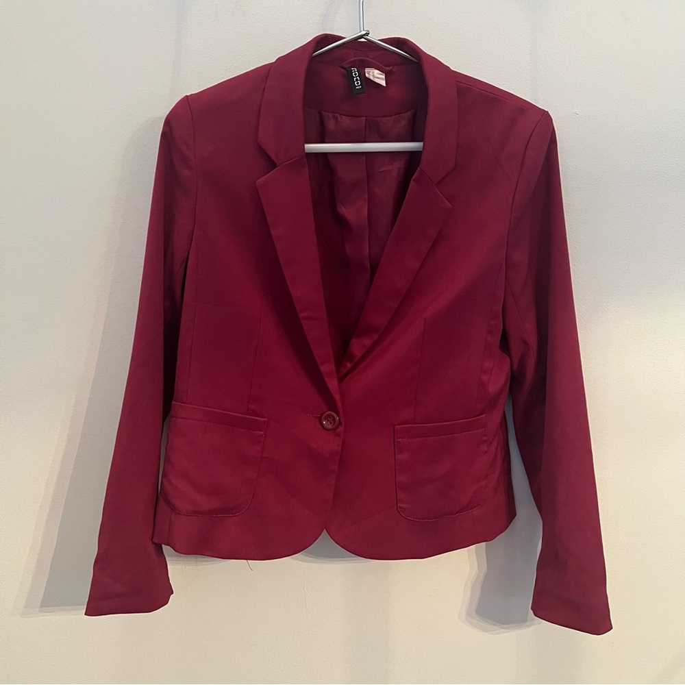 Divided by H&M Burgundy Women's Blazer Size Small 10